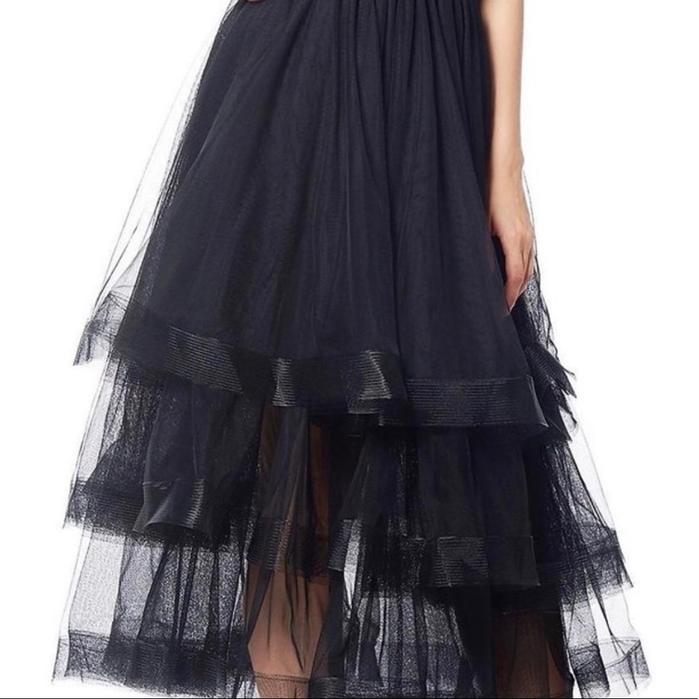 Gracia Skirt - Picture 1 of 4